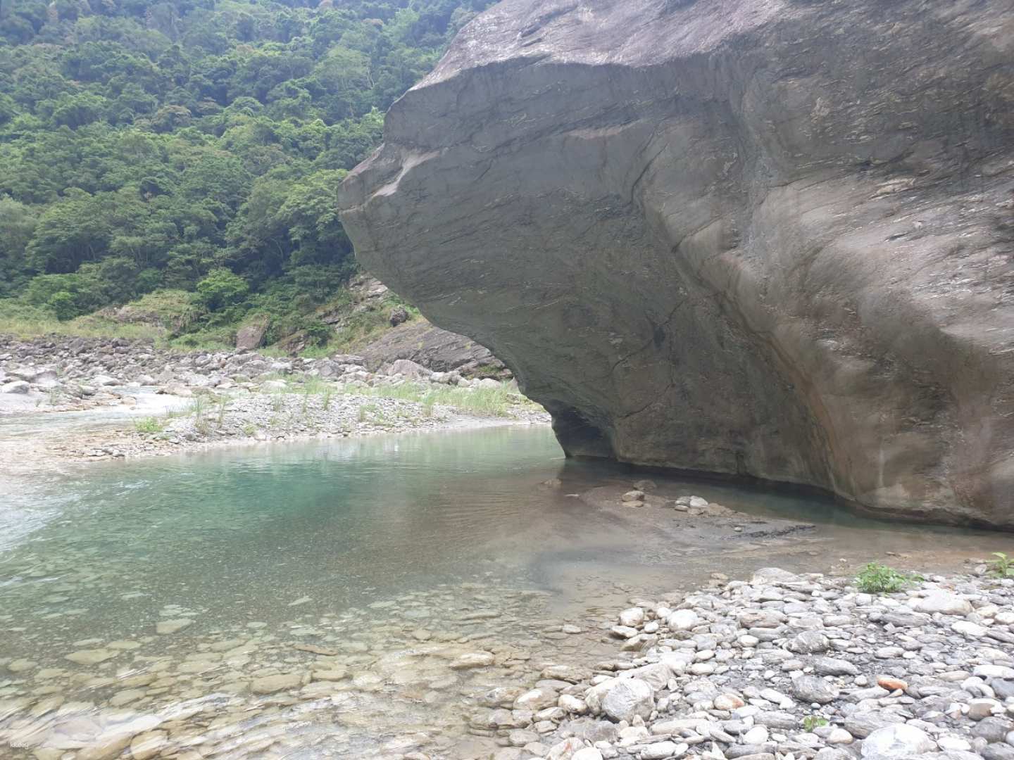 花蓮-摩里沙卡洞穴萬榮野溪溫泉