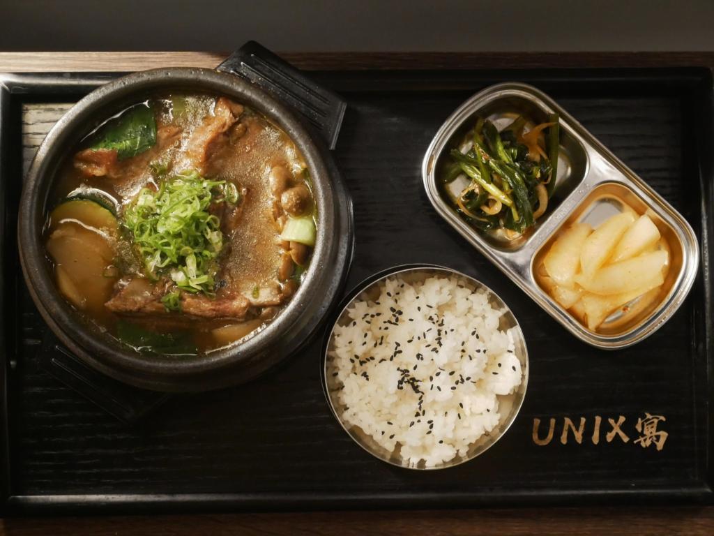 台中-UNIXx寓複合式餐酒館| 豚骨鍋套餐