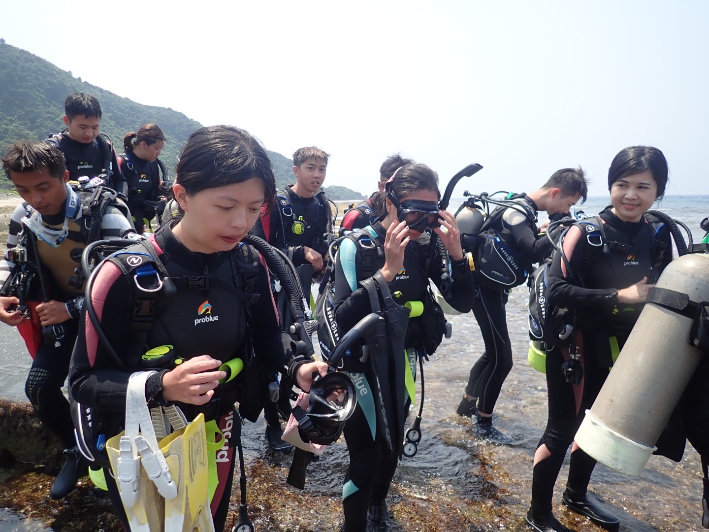 台東-綠島藍莎潛水中心| FUN DIVE岸潛/夜潛旅遊潛水| 需潛水執照