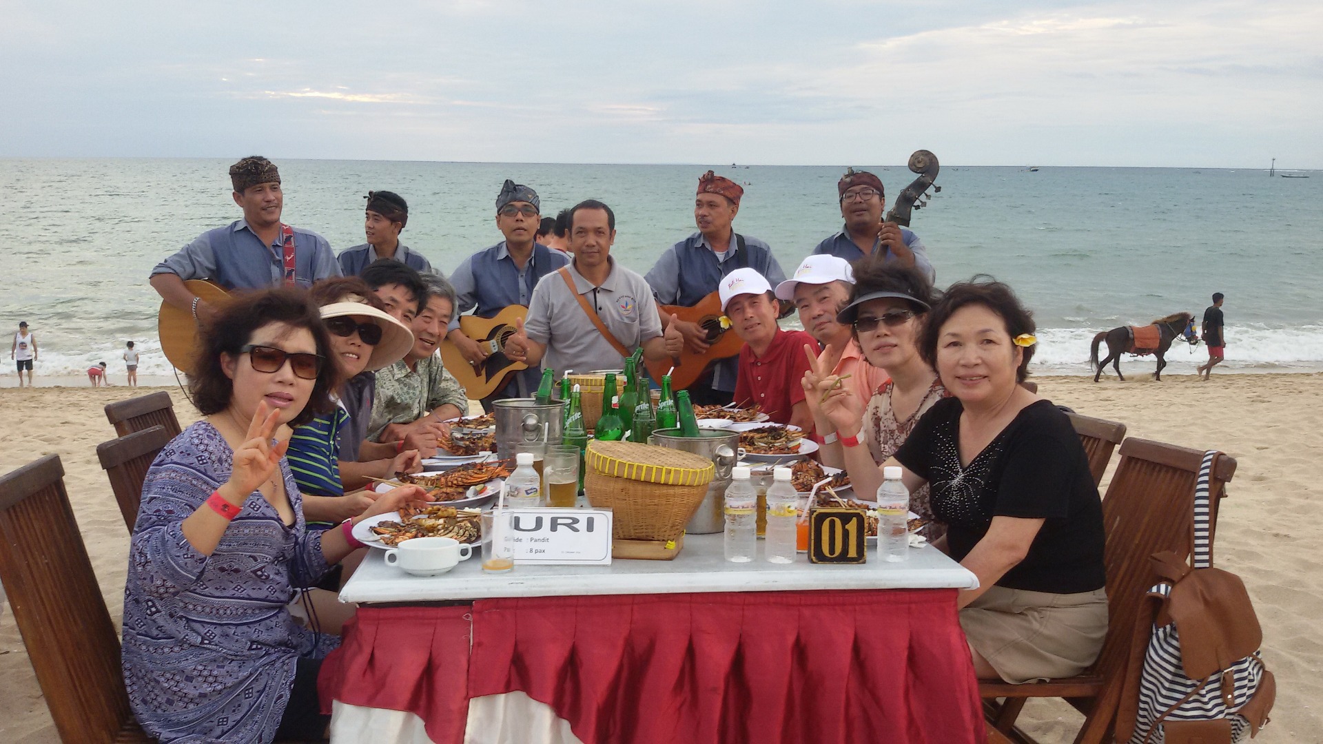 印尼-巴厘島金巴蘭海灘海鮮晚餐,賞日落體驗