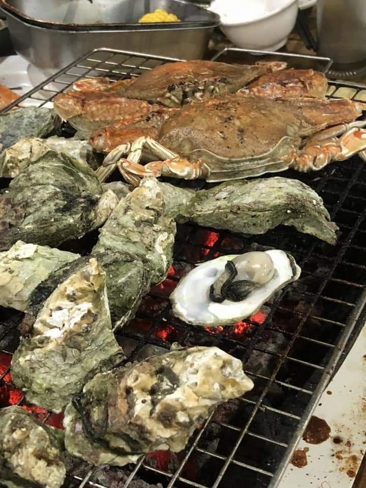 澎湖-澎湖大姐自助碳烤廣場| 牡蠣生蠔烤肉吃到飽