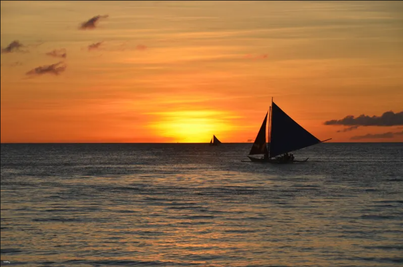 菲律賓-長灘島日落遊輪| 日落巡遊&免費皮划艇&槳板和美人魚尾巴