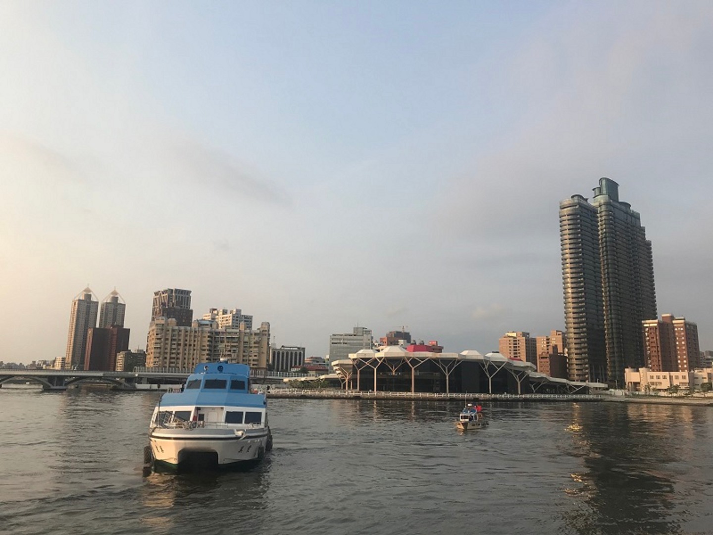 高雄-金棧遊港亞灣線| 遊船體驗