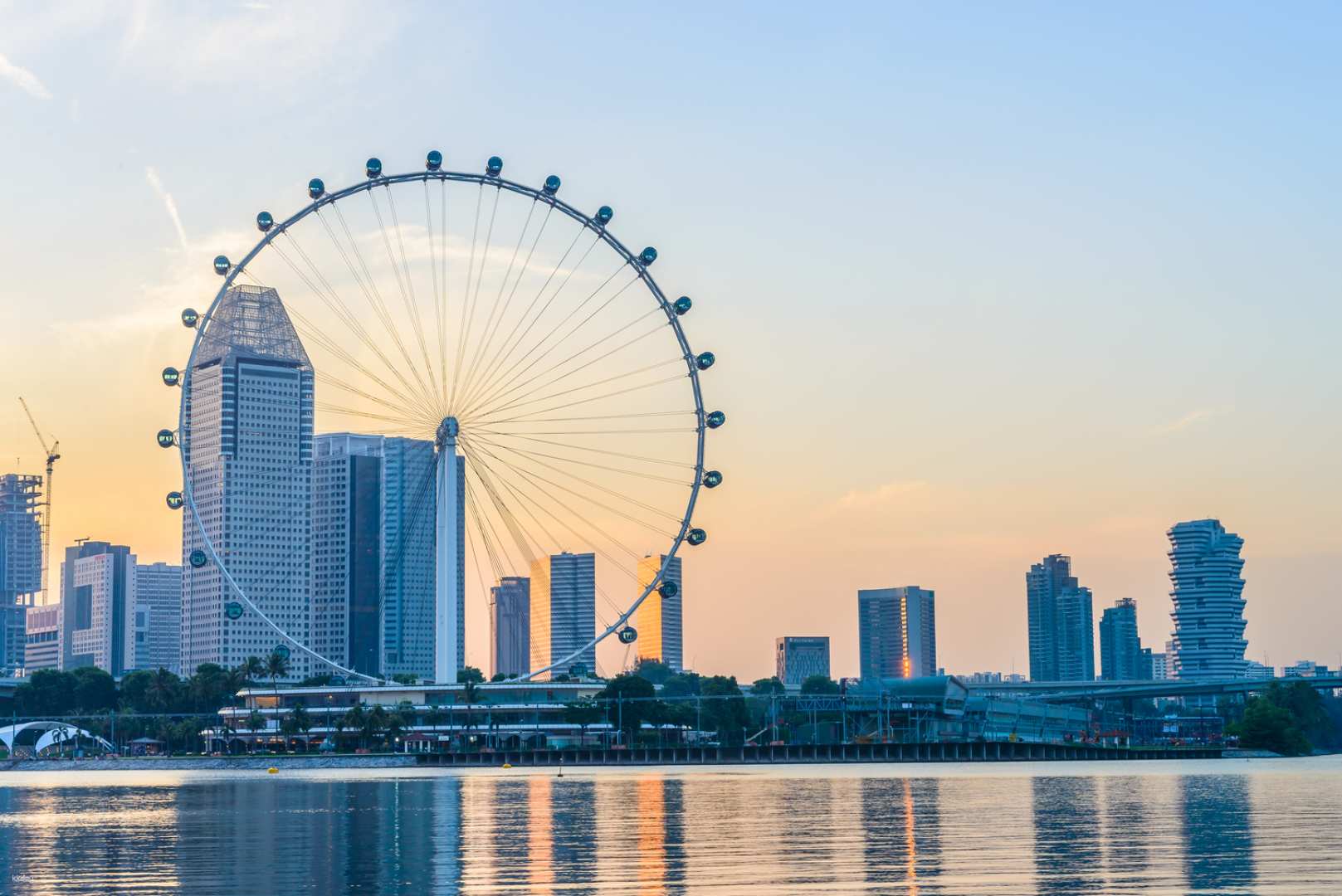 新加坡-景觀摩天輪&時光方艙門票
