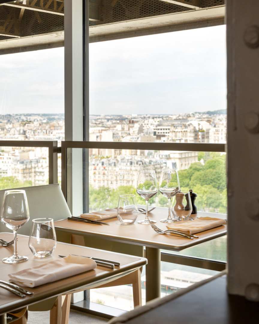 法國-巴黎艾菲爾鐵塔 Madame Brasserie 午餐/晚餐體驗