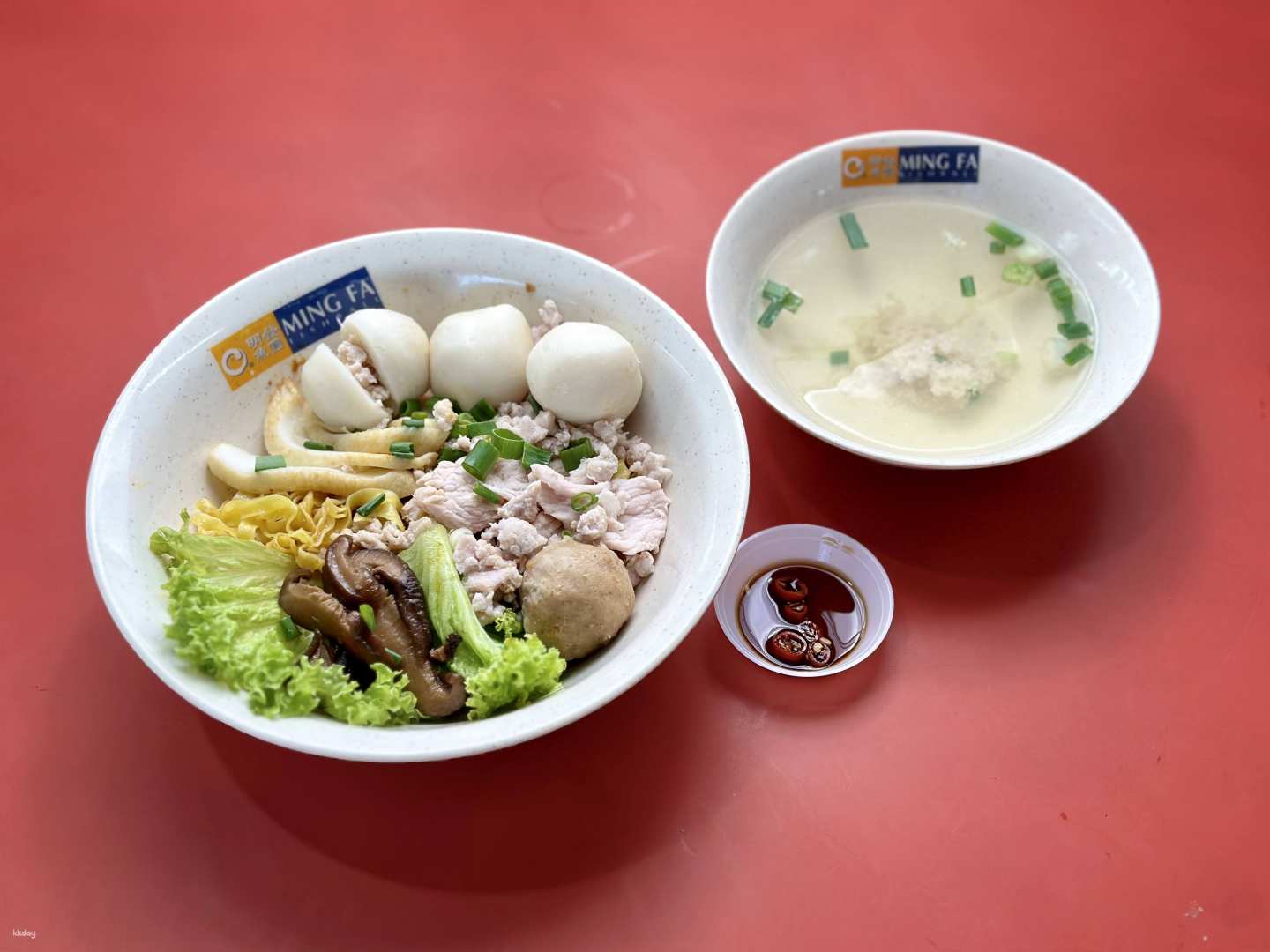 新加坡-Chinatown Complex明發招牌魚丸面套餐| 小販食品