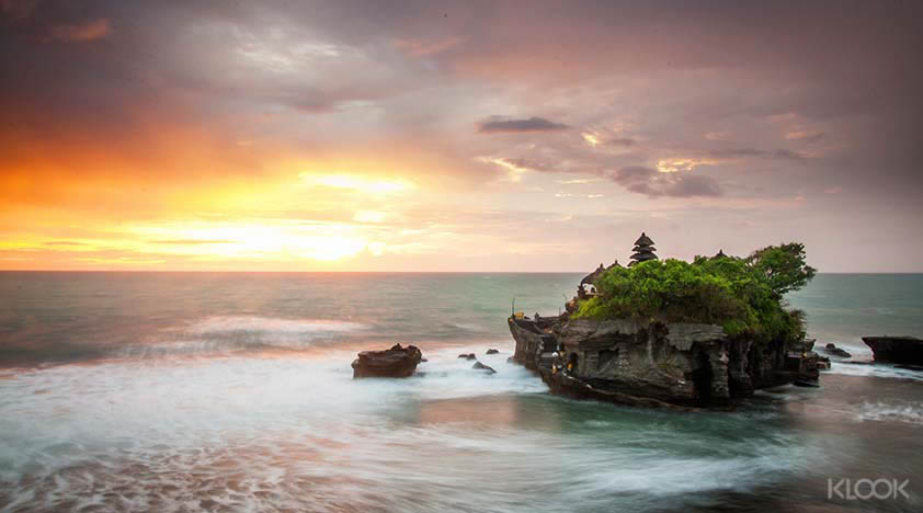 印尼-巴厘島海神廟臨海壯麗落霞